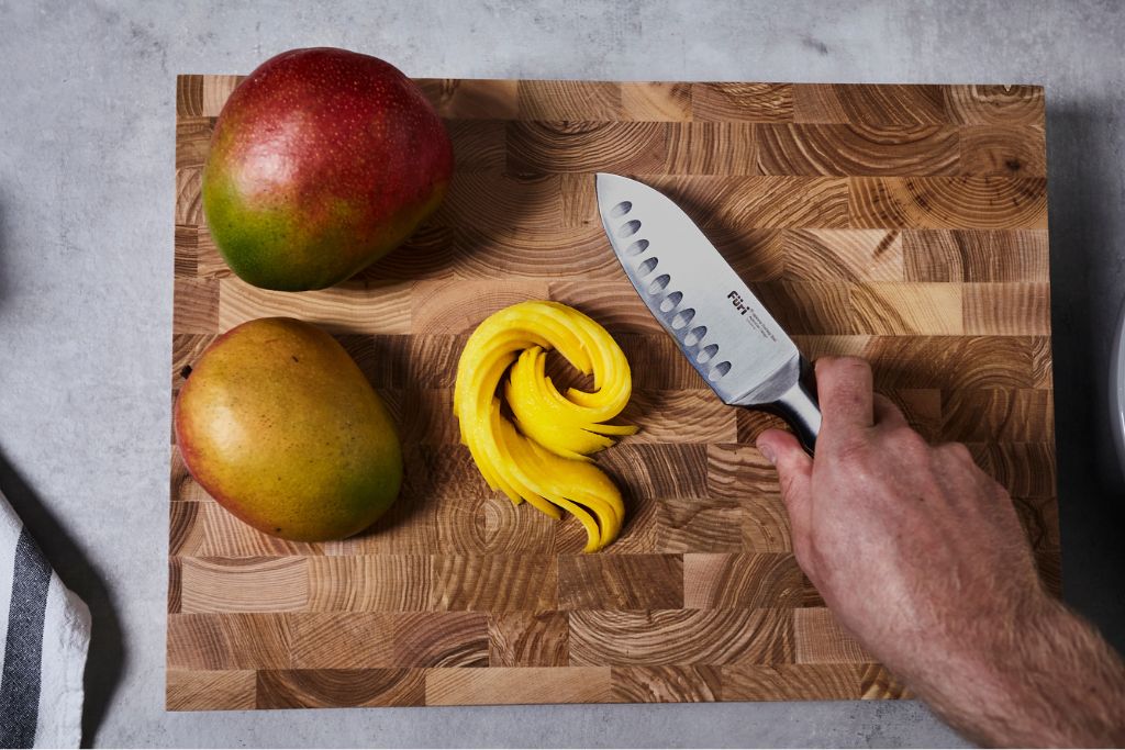 HOW TO MAKE A MANGO ROSE