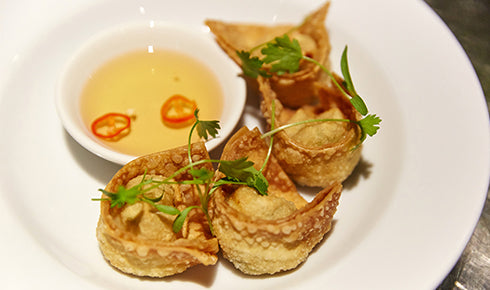 KYLIE KWONG'S CRISPY PRAWN WONTONS WITH SWEET CHILLI SAUCE