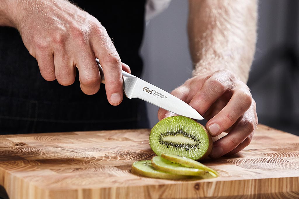 HOW TO CUT FRUIT WITH A PARING KNIFE